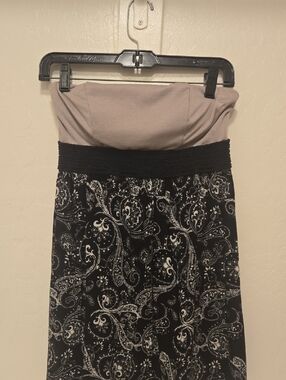 Wet Seal Black and Grey Strapless Paisley Maxi Dress